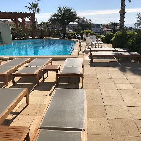 Paradou Mediterranee, Bw Signature Collection By Western Sausset-les-Pins